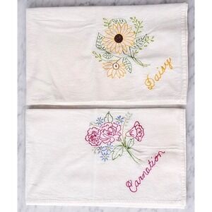 Set of 2 Kitchen Embroidered Hand Towels with Flower design